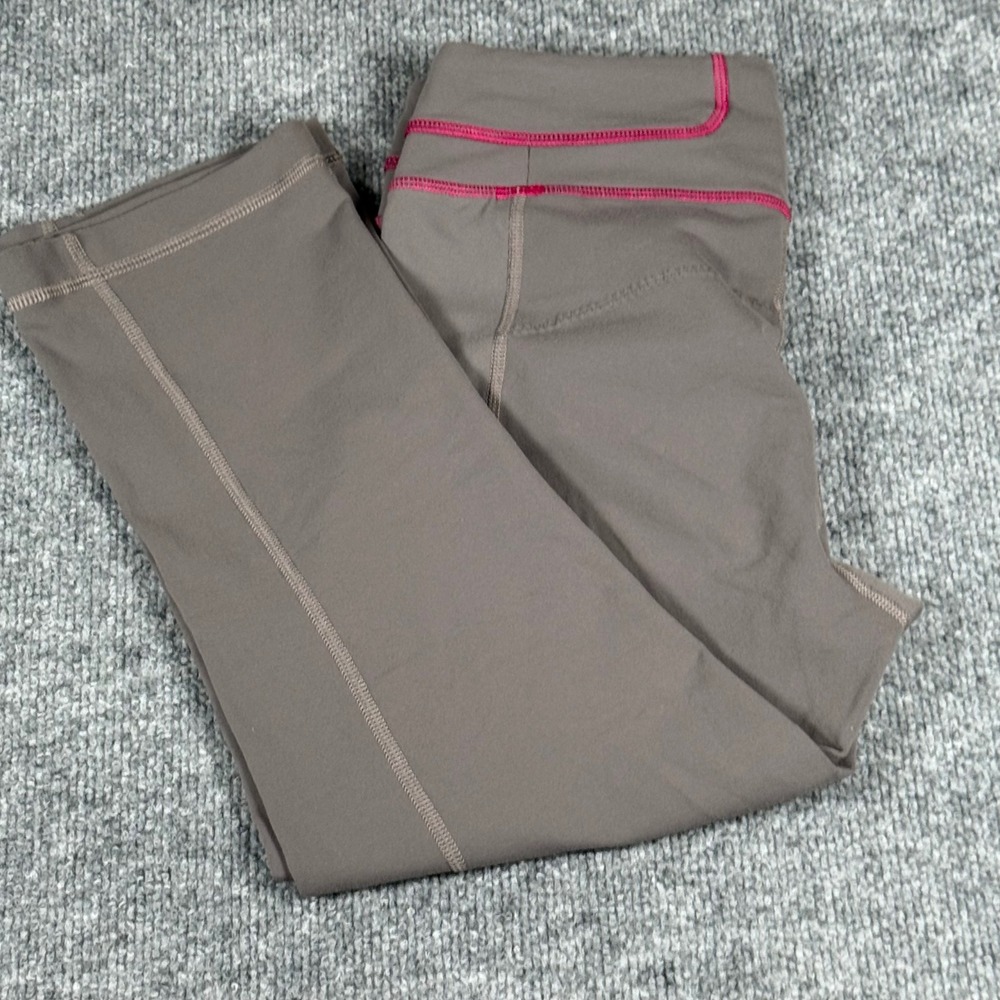 LOLE Womens Small Gray Active Capri Leggings Wicking 4 Way Stretch UPF 50+ pants